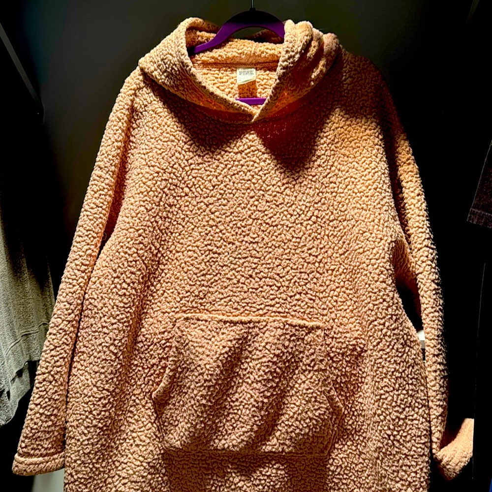 Oversized pink Snuggie